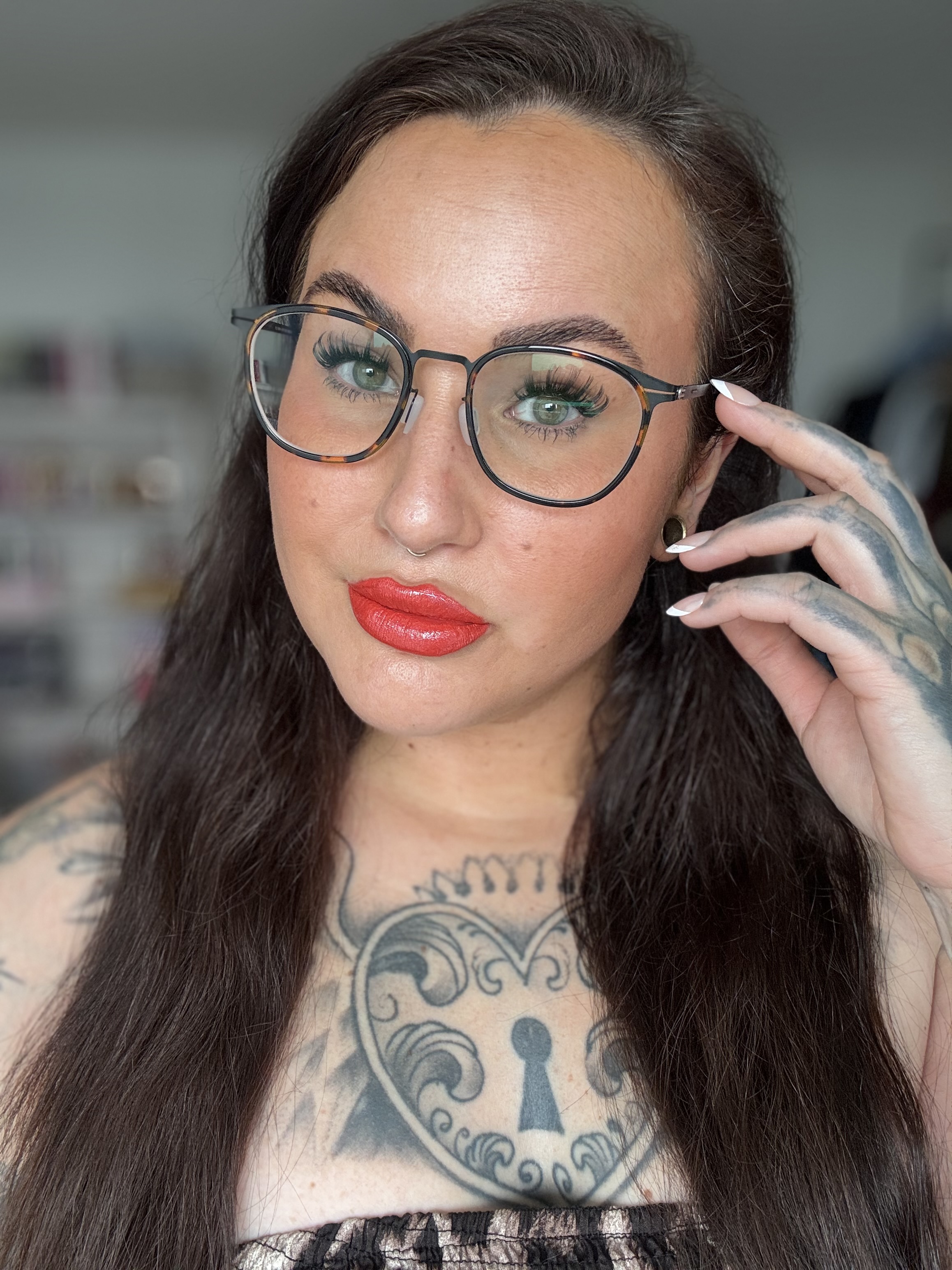 Der Kauf war sehr bequem, und die Brille ist auch sehr gut.1