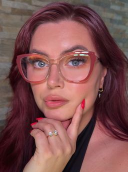 Romantische und sanfte rosa Farbe. Ich empfehle Ihnen, es zu probieren0