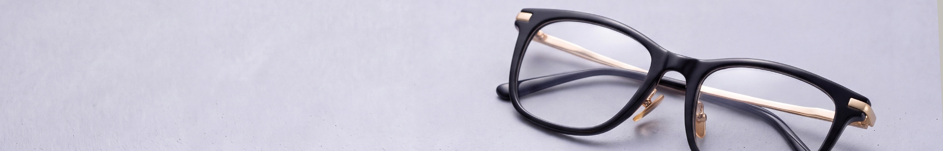 rechteckige Brille