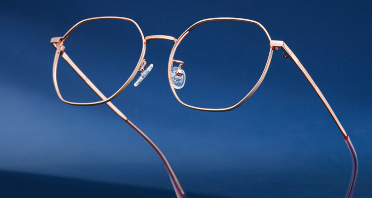 leichte brillengestelle damen,leichte brille,ultraleichte brillengestelle damen,leichte brillengestelle,leicht getönte brille,ultraleichte brillengestelle,superleichte brillenfassung,Ultraleichte Brille