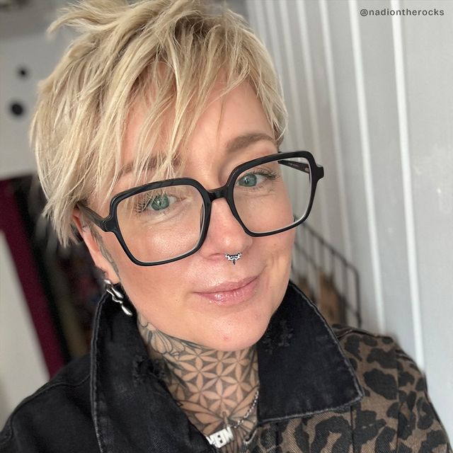 Ember Schwarz Quadratisch Brille hover