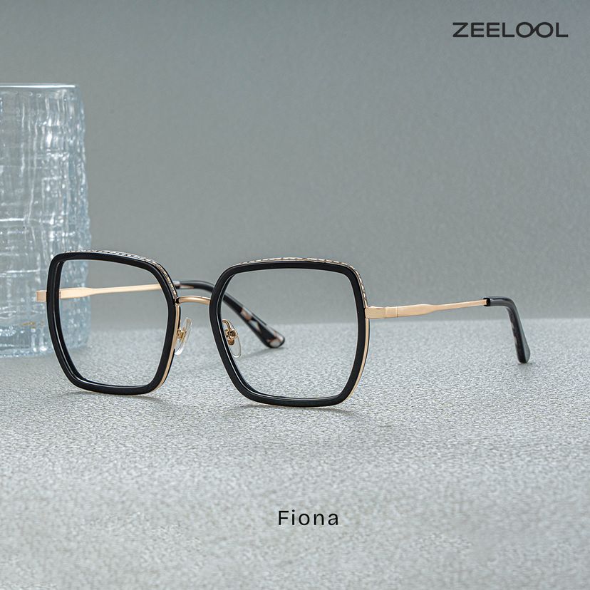 Fiona Schwarz Quadratisch Brille