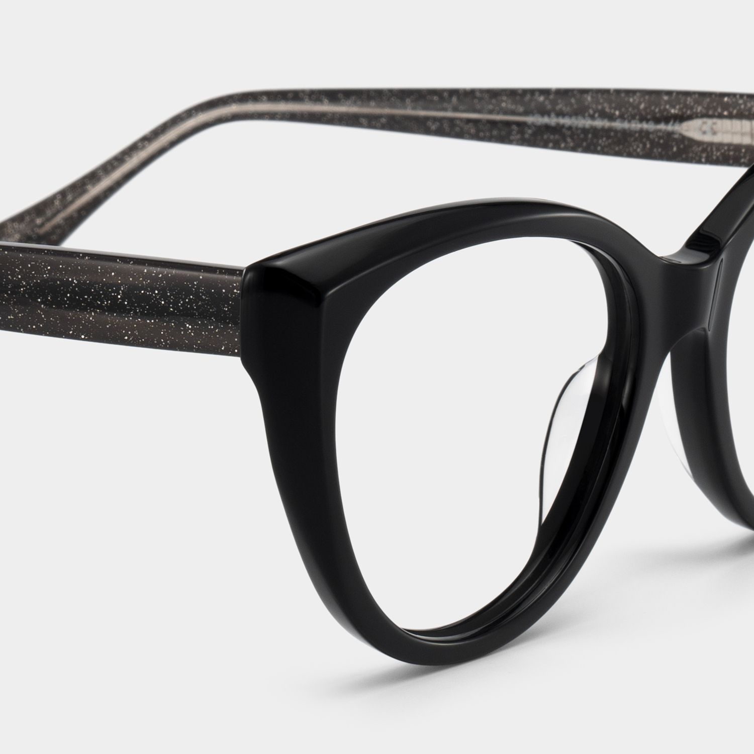 Kiera Schwarz Cateye Brille5