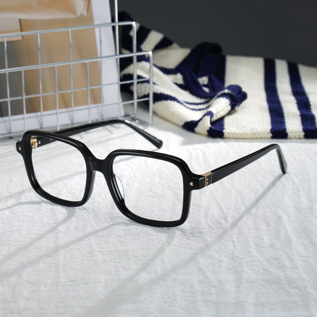 Talia Schwarz Quadratisch Brille1