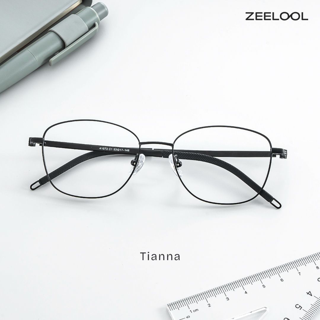 Tianna Schwarz Rechteckig Brille1