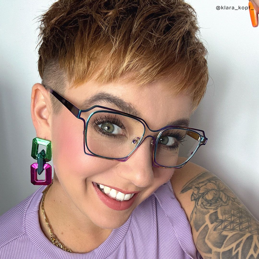 Foday Korrektionsbrille mit irisierendem Gestell in geometrischer Form8