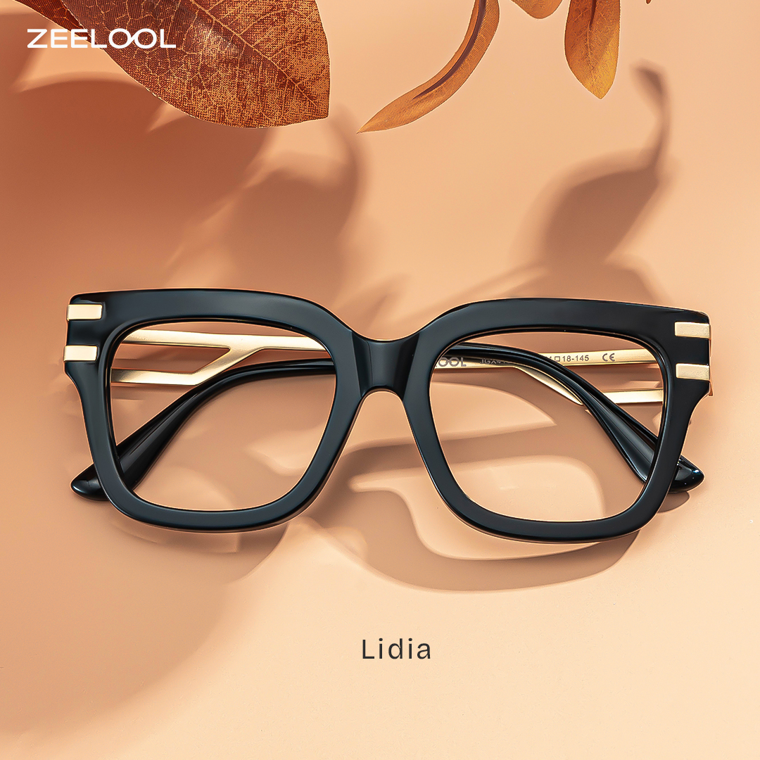 Lidia Schwarz Quadratisch Gemischte-Materialien Brille1