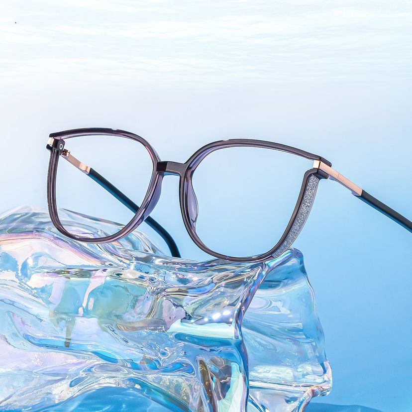 Cora Braun Rechteckig Brille