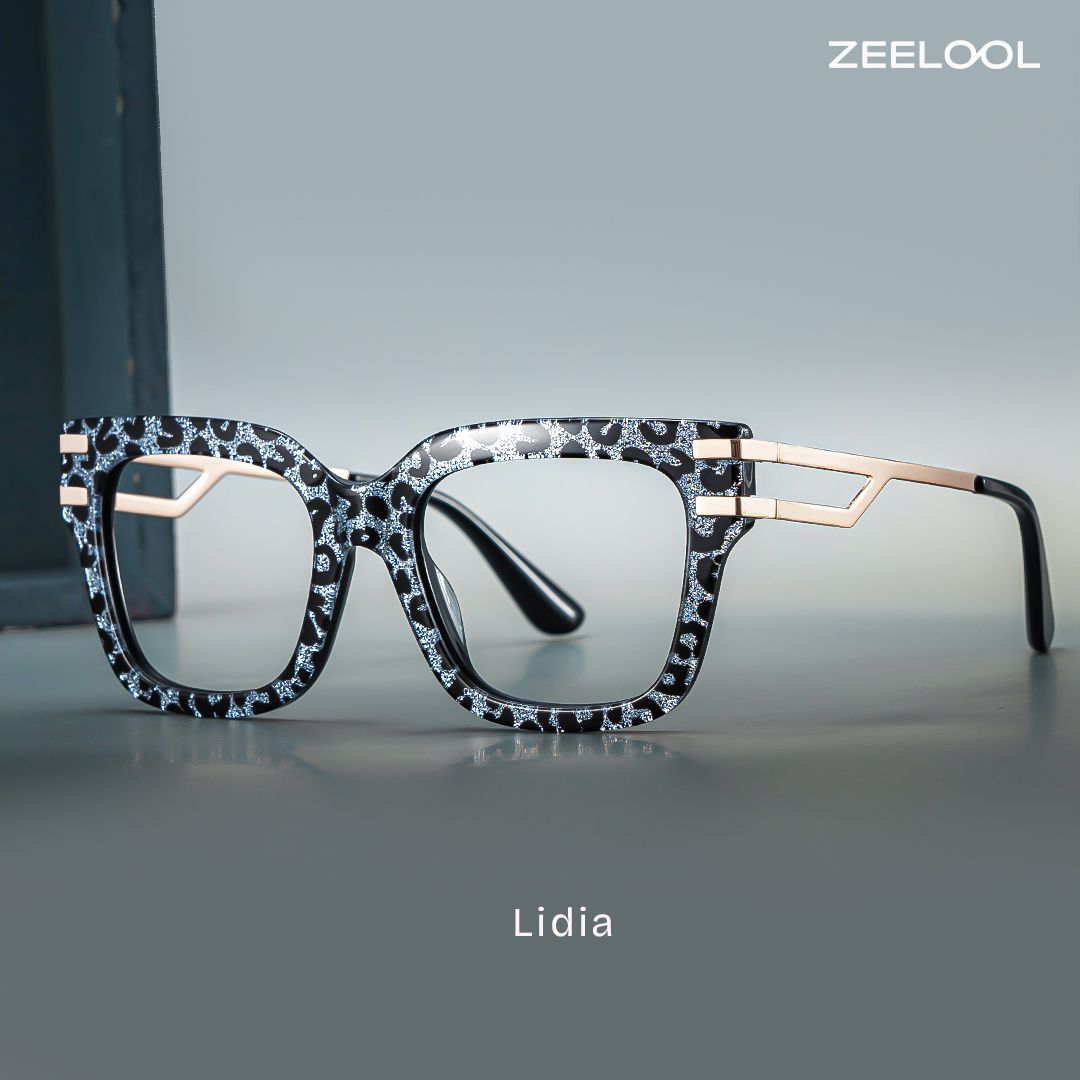Lidia Grau-Leo Quadratisch Gemischte-Materialien Brille1