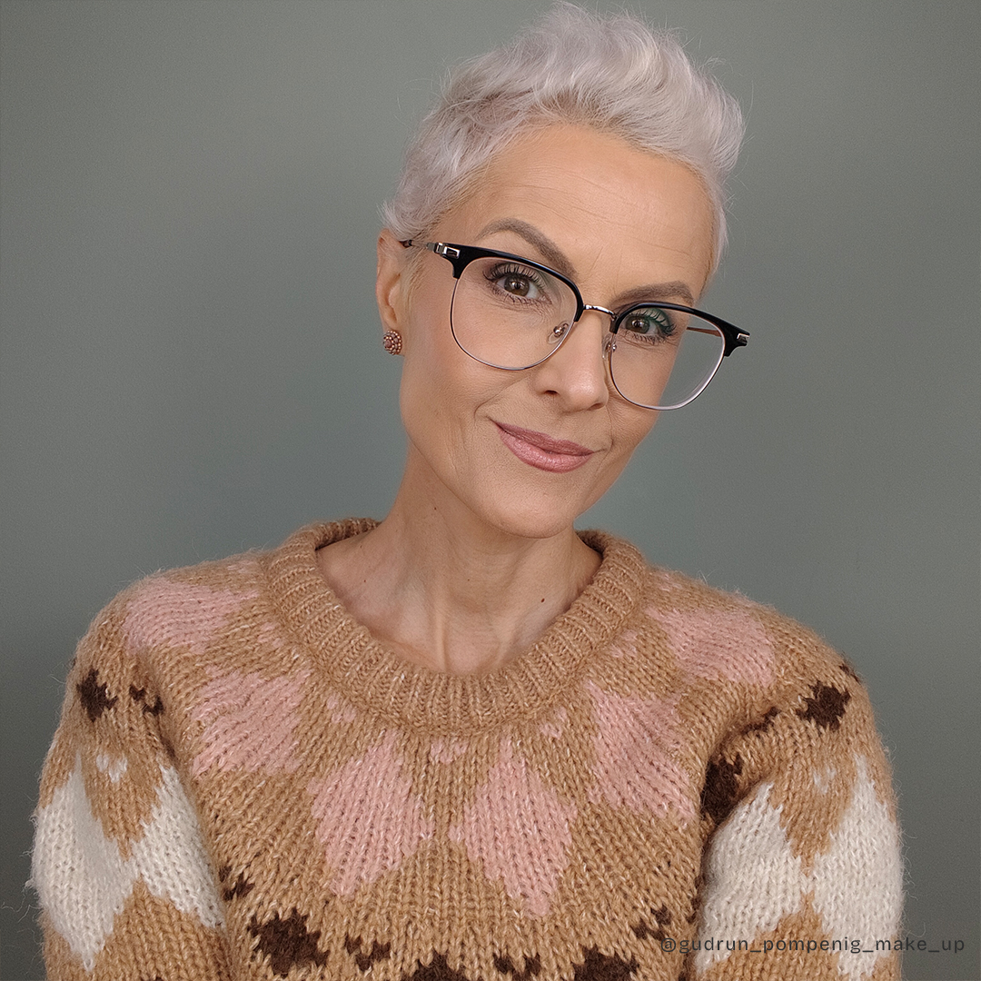 Portia Schwarz Browline Brille7