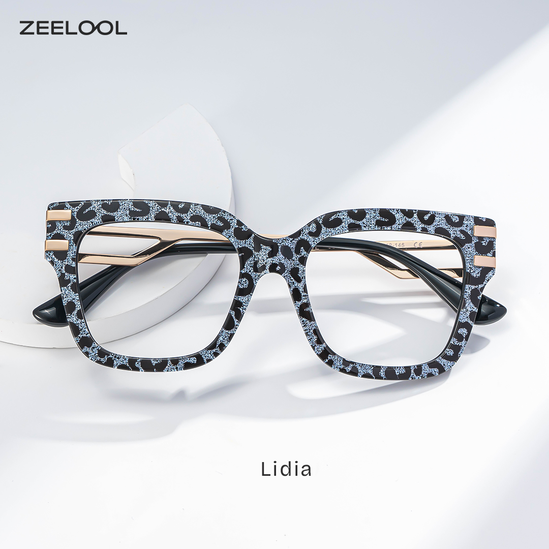 Lidia Grau-Leo Quadratisch Brille1