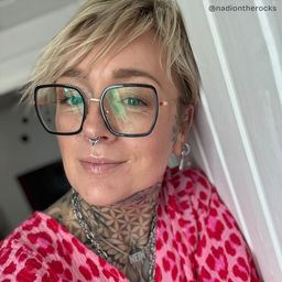 Fiona Schwarz Quadratisch Brille8