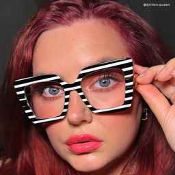 Poutine Schwarz-Weiß Quadratisch Brille6