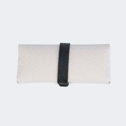 Elouise Weiß Brillenetuis2