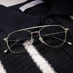 Calvin Gold Pilot Brille1