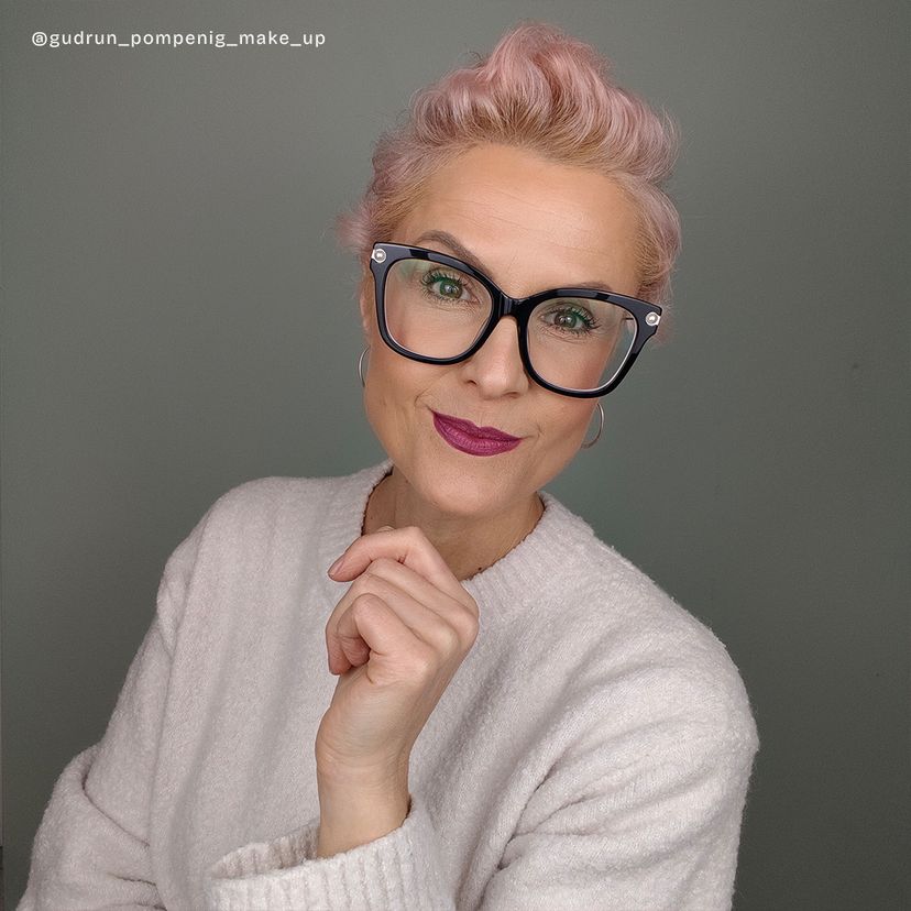 Vernella Schwarz Quadratisch Brille