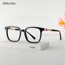 Freya Schwarz Quadratisch Brille0