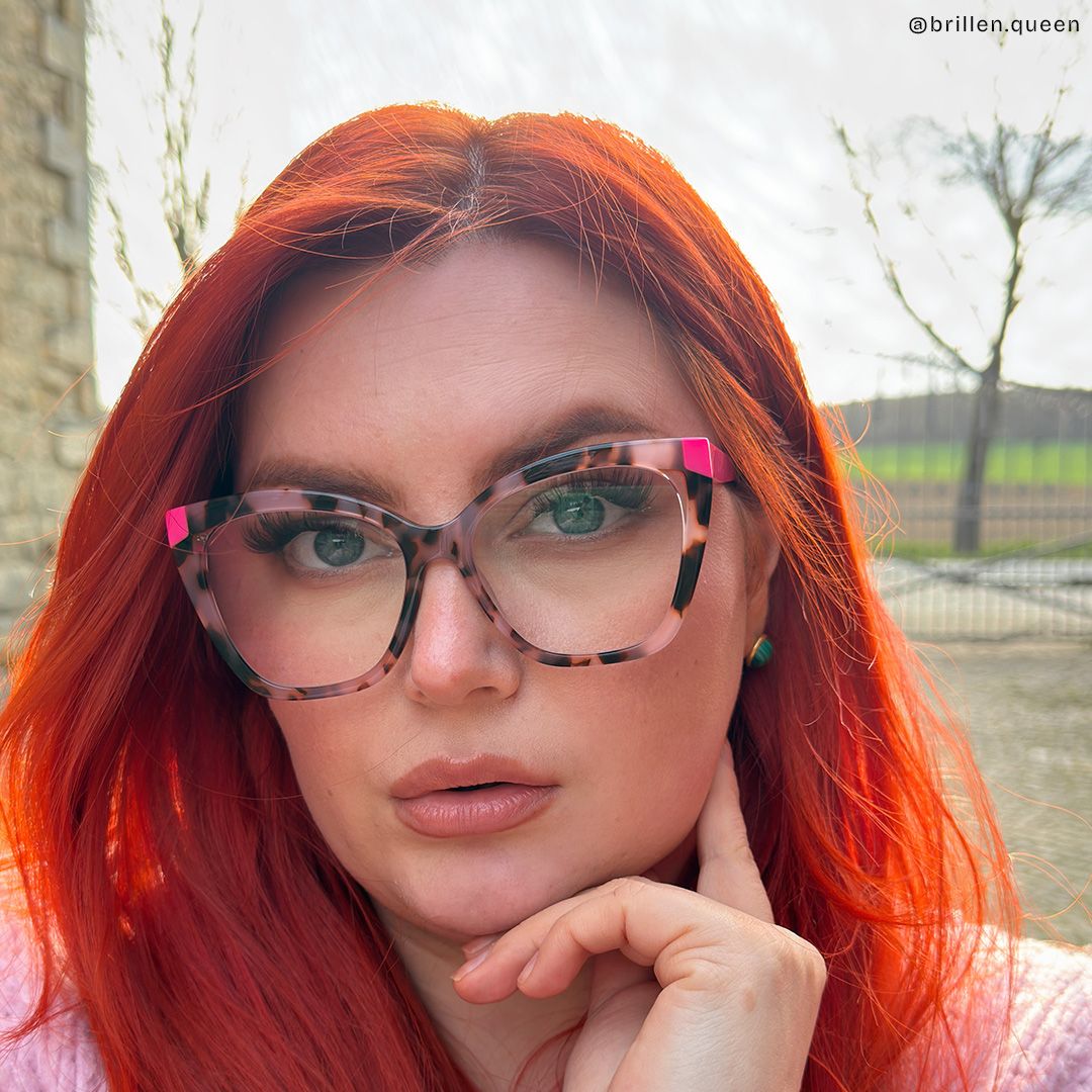 Kira Rosa-Tortoise Schmetterling Brille7
