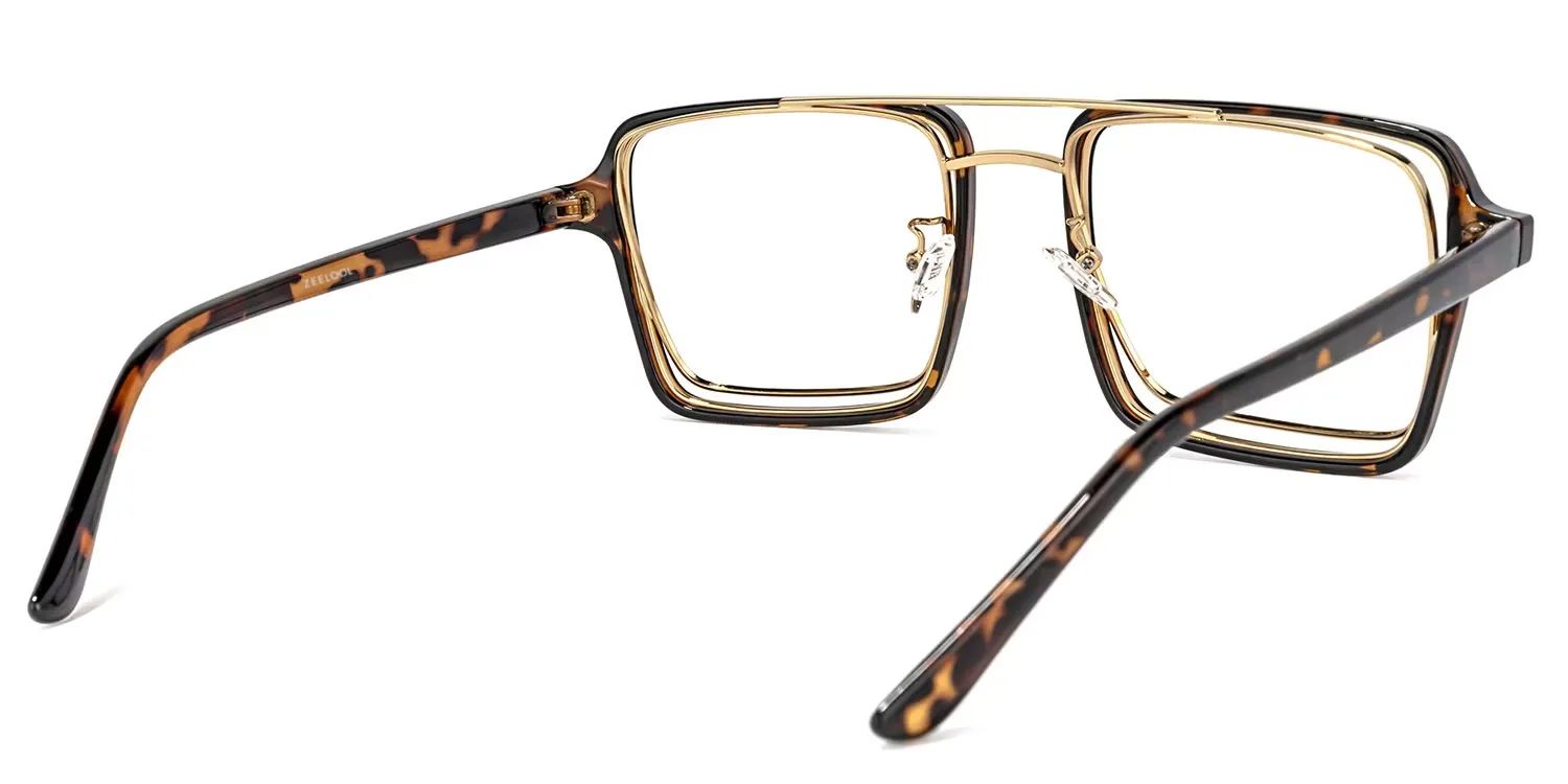Nellie Tortoise-Gold Pilot Brille4