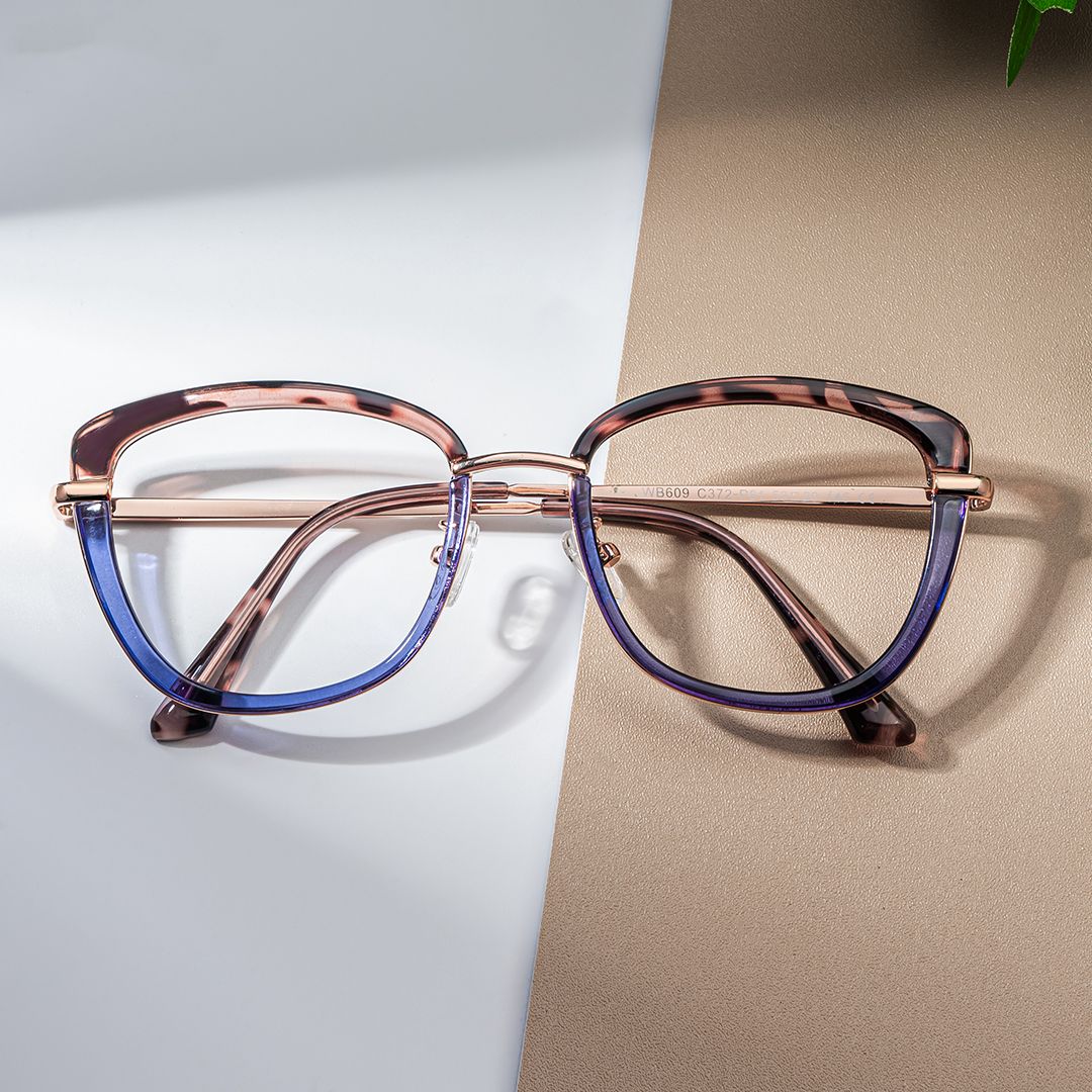 Adriana Blau Rechteckig Brille1