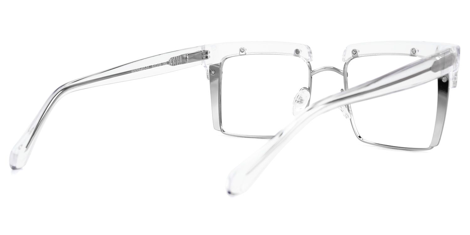 Kerrin Klar Quadratisch Brille2