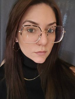 Eine wunderschöne Brille die toll auffällt0