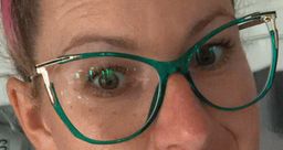 Brille genau wie abgebildet.
Ich habe mir allerdings beim. Optiker dir0