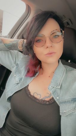 Liebe diese Brille - spontaner Kauf um mal mutig zu sein😁
Ich mags🫶�0
