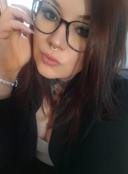 Ich liebe diese Brille. Ich habe sie schon in schwarz und musste einf0