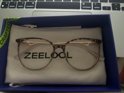 Quality: Die Brille ist super verarbeitet
Price: Der Preis ist unschla0