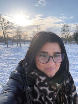 Ich bestelle schon 3 Jahre hier. Ich habe mehrere Brillen. Eine schön0