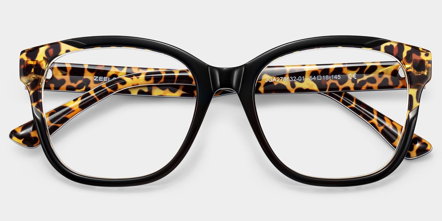Ivy Eckige Brille in Schwarz | ZEELOOL4