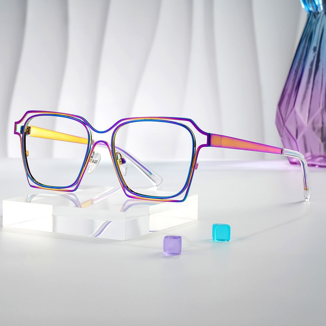 Foday Korrektionsbrille mit irisierendem Gestell in geometrischer Form3