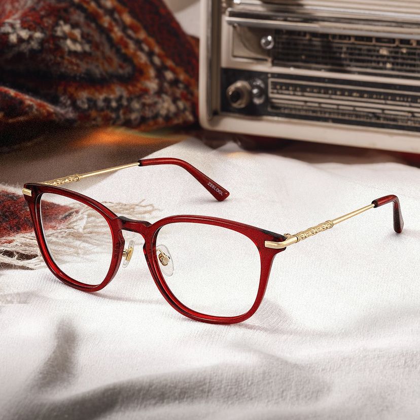 Laura Rot Quadratisch Brille