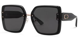 Rina Schwarz Quadratisch Sonnenbrille1