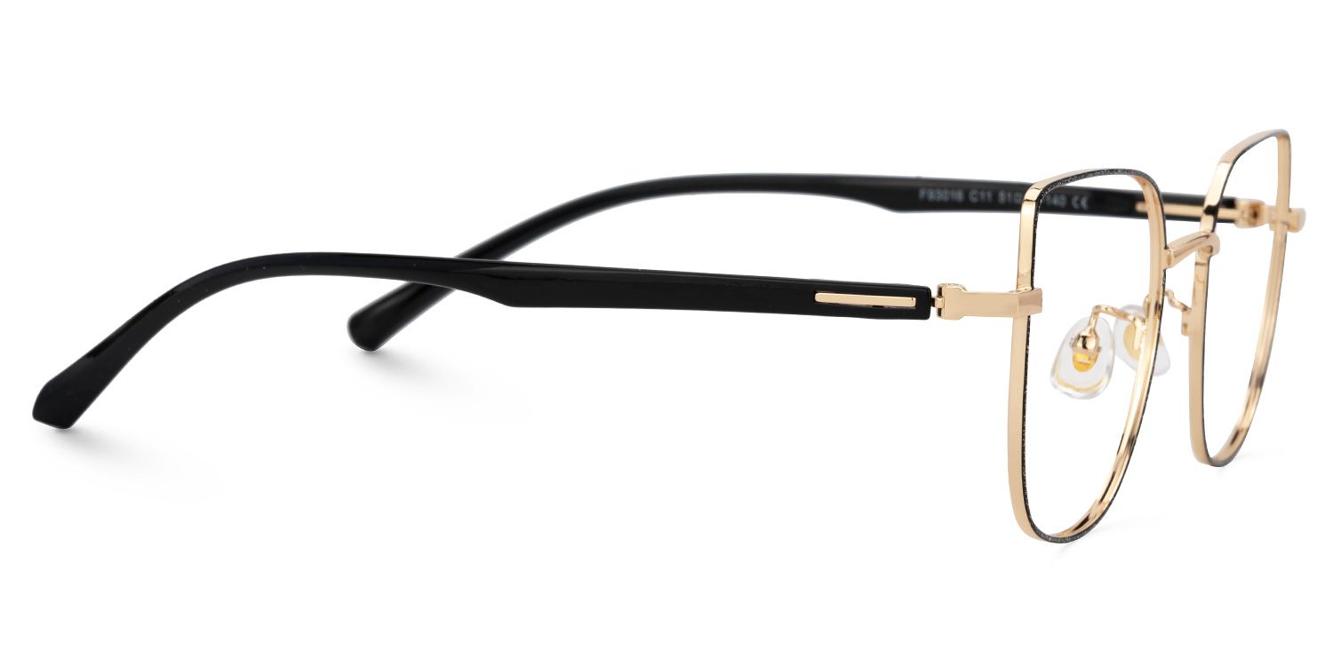 Deanna Schwarz Cateye Brille3