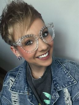 Die Brille ist einfach fantastisch! Ich habe so viele Komplimente beko1