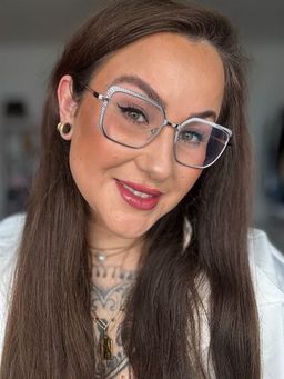 Das ist die silberne Brille, die ich wollte!2