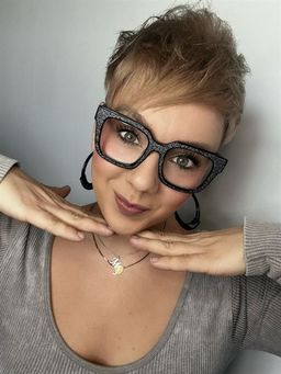 Sehr zu empfehlen diese Brille, es ist einfach wunderbar.0