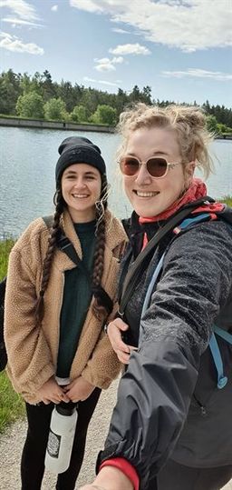 Habe die Brille mit selbstabdunkelnden Gläsern bestellt. Top0