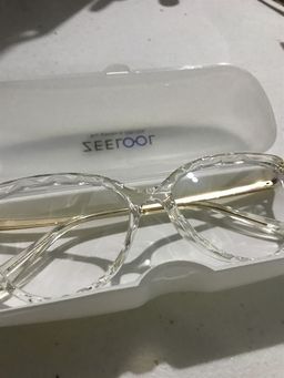 Schöne Brille. Liebte sie0