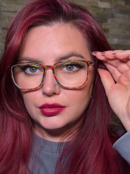 Eine sehr gute regenbogenfarbene Brille!0