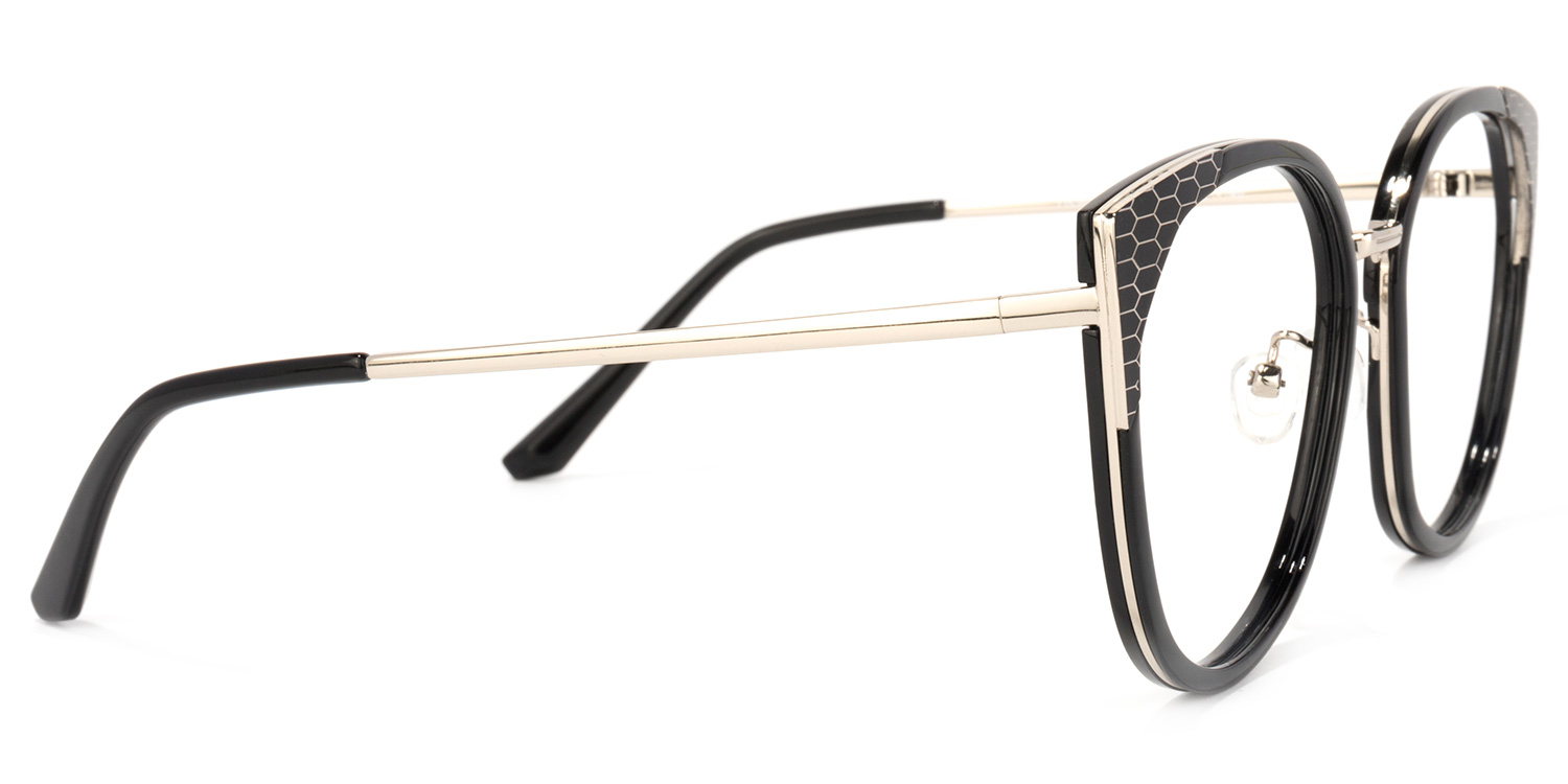 Yvette Schwarz Cat Eye Brille4