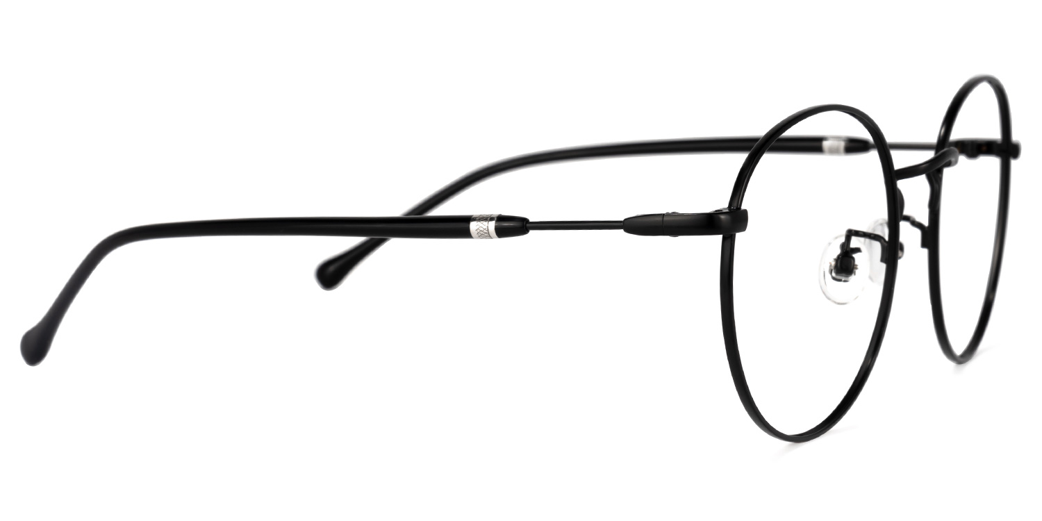 Raghnaid Schwarze Runde Brille2