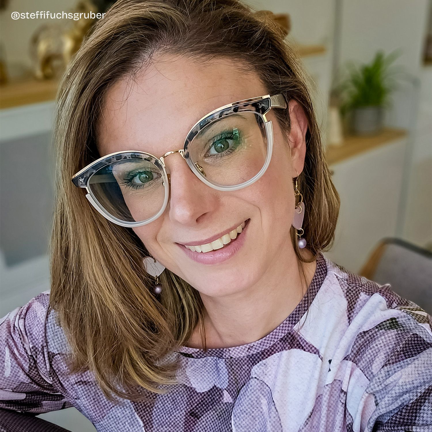 Laraine Beige Cateye Brille7