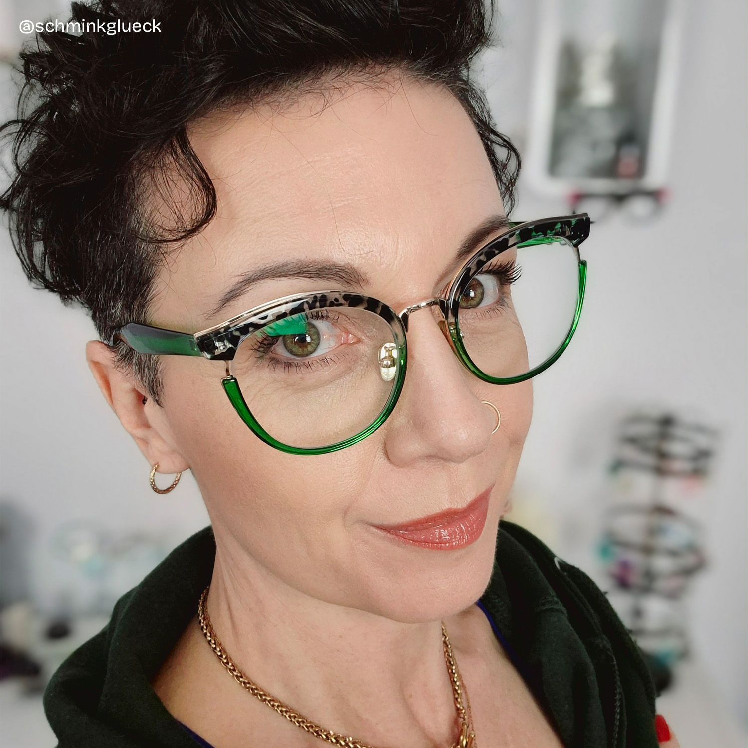Laraine Grün Cateye Brille7