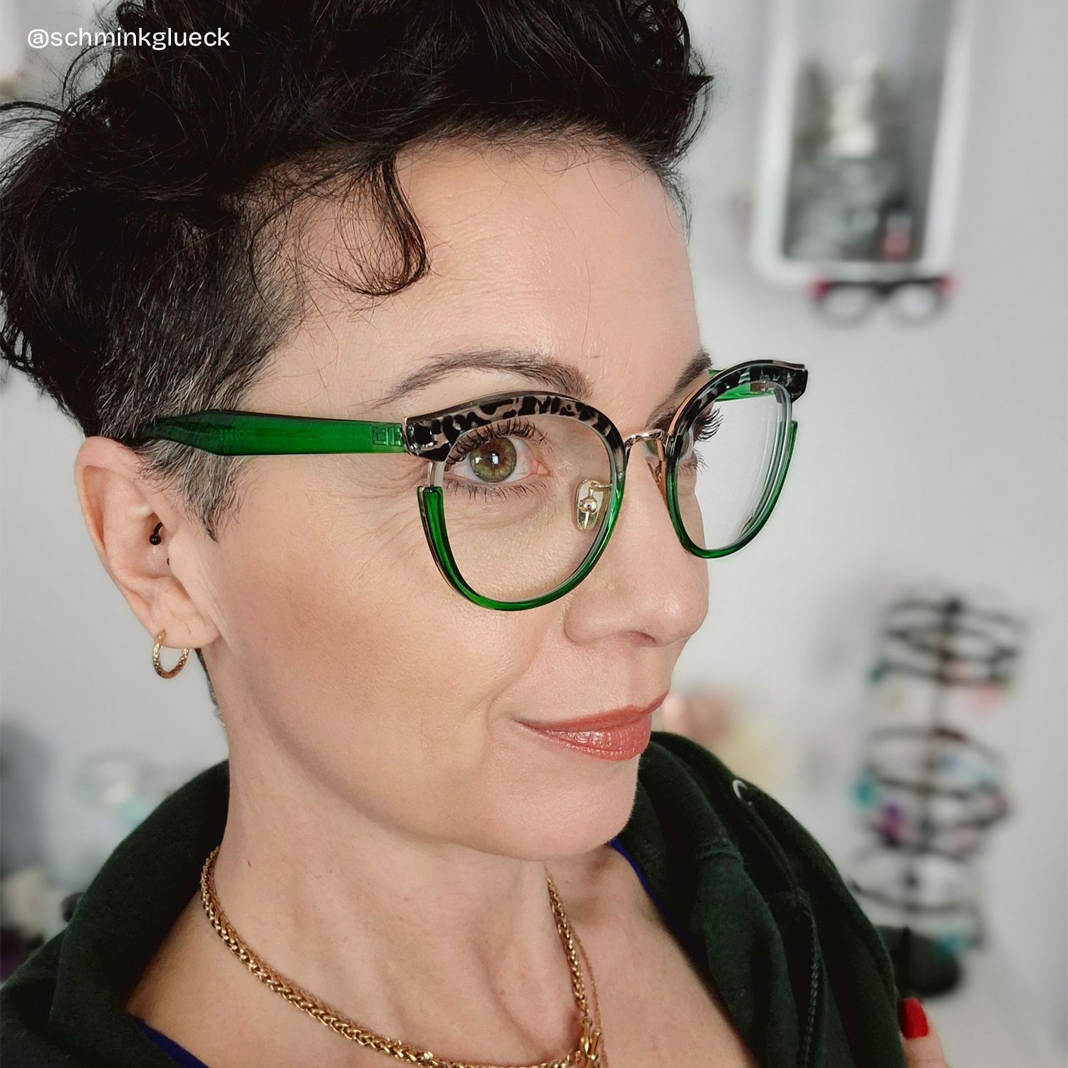 Laraine Grün Cateye Brille6