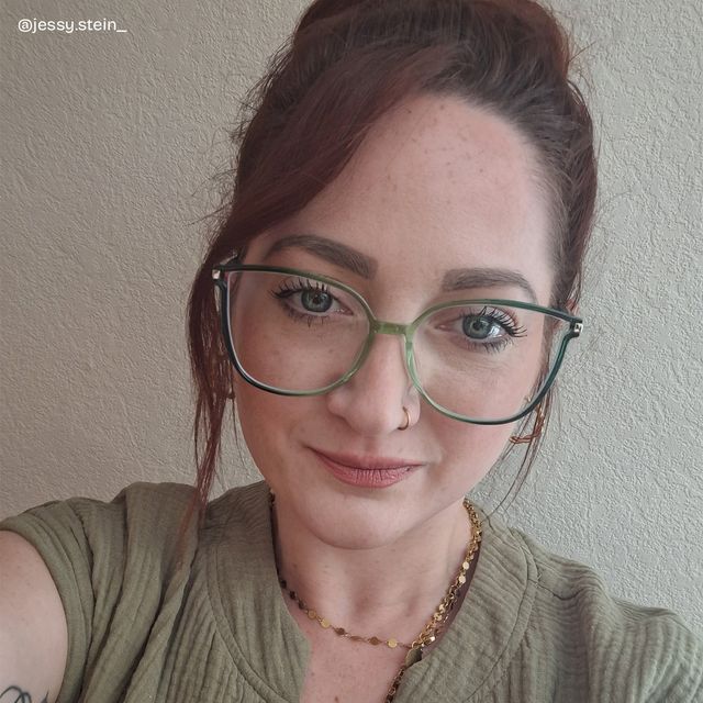Walden Hellgrün Cateye Brille hover