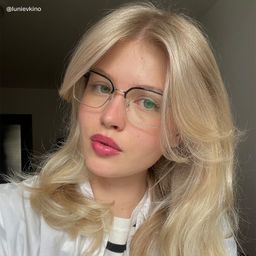 Gisela Schwarz Rechteckig Brille6