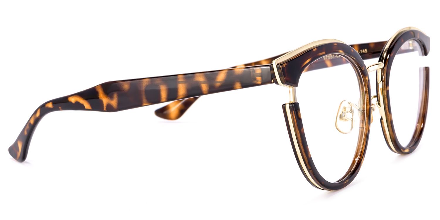 Laraine Braun-Tortoise Cateye Brille3